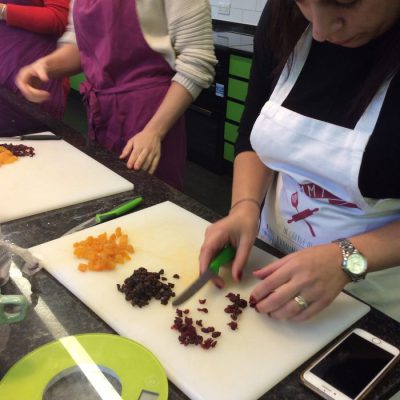 4Parents-cooking-in-the-Community-Kitchen-@-St-Lukes-Community-Centre-00