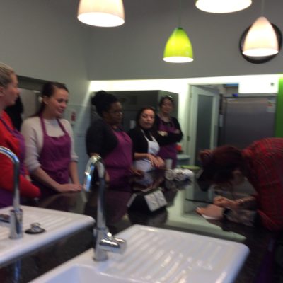 Parents-cooking-in-the-Community-Kitchen-@-St-Lukes-Community-Centre-007